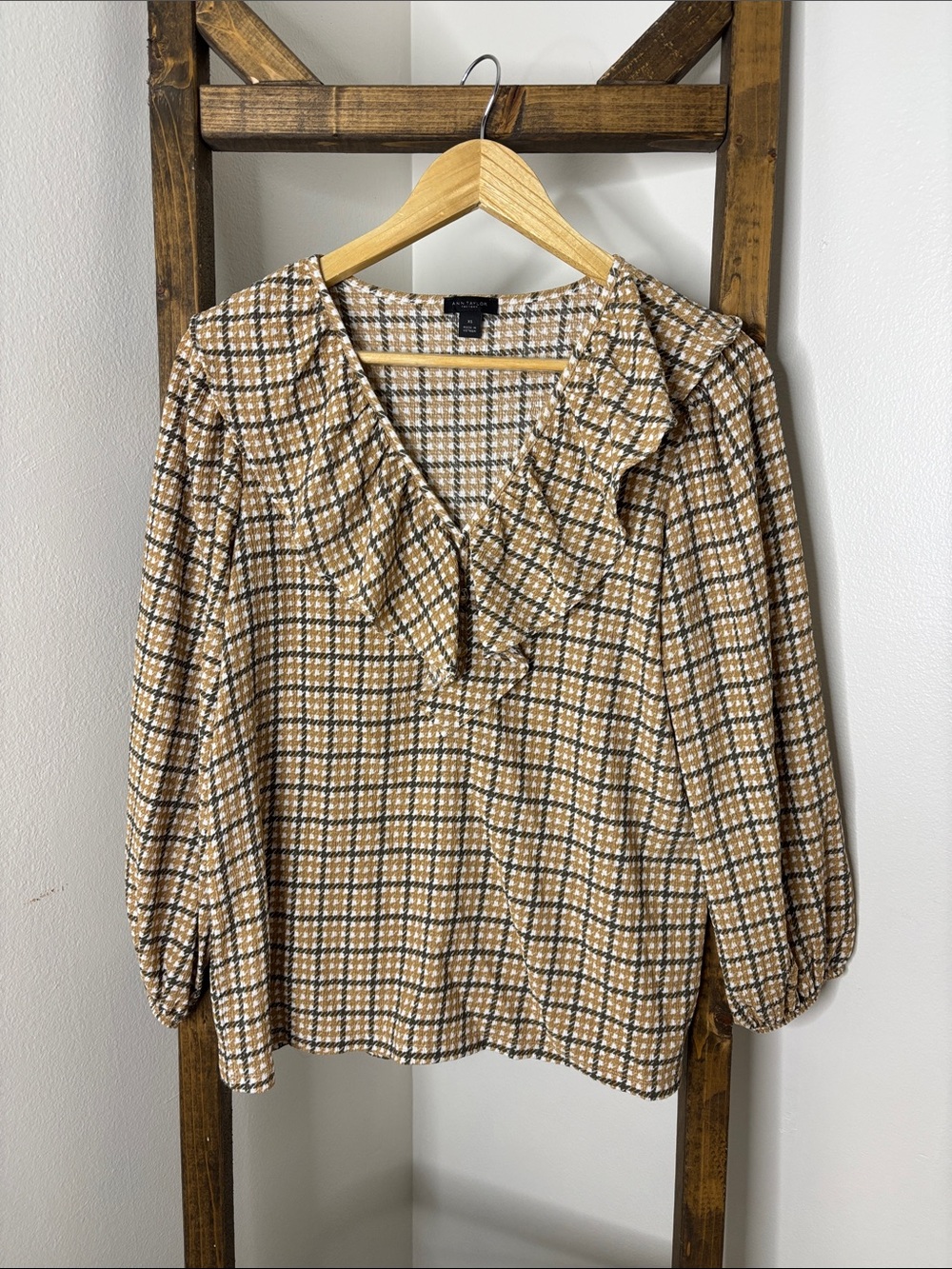 Ann Taylor Tan Plaid Ruffle Collar Blouse Size XS